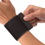 ELASTIC WRIST SUPPORT W/LOOP